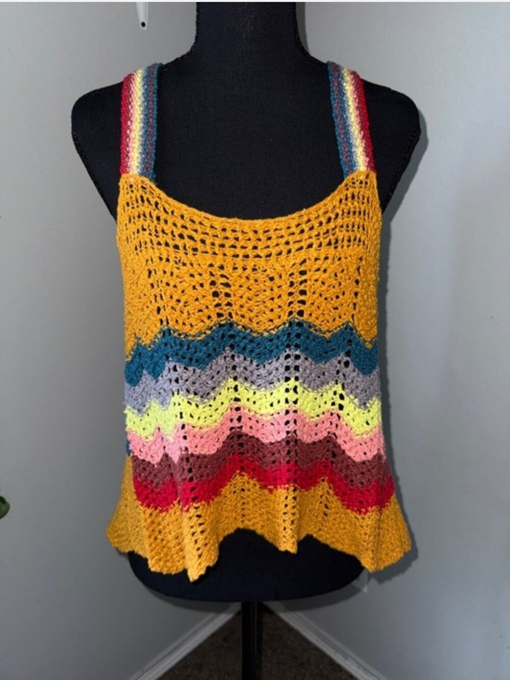 Free People Winding Road Multi-Color Boho Crochet Tank Sz S Like New - Picture 4 of 6